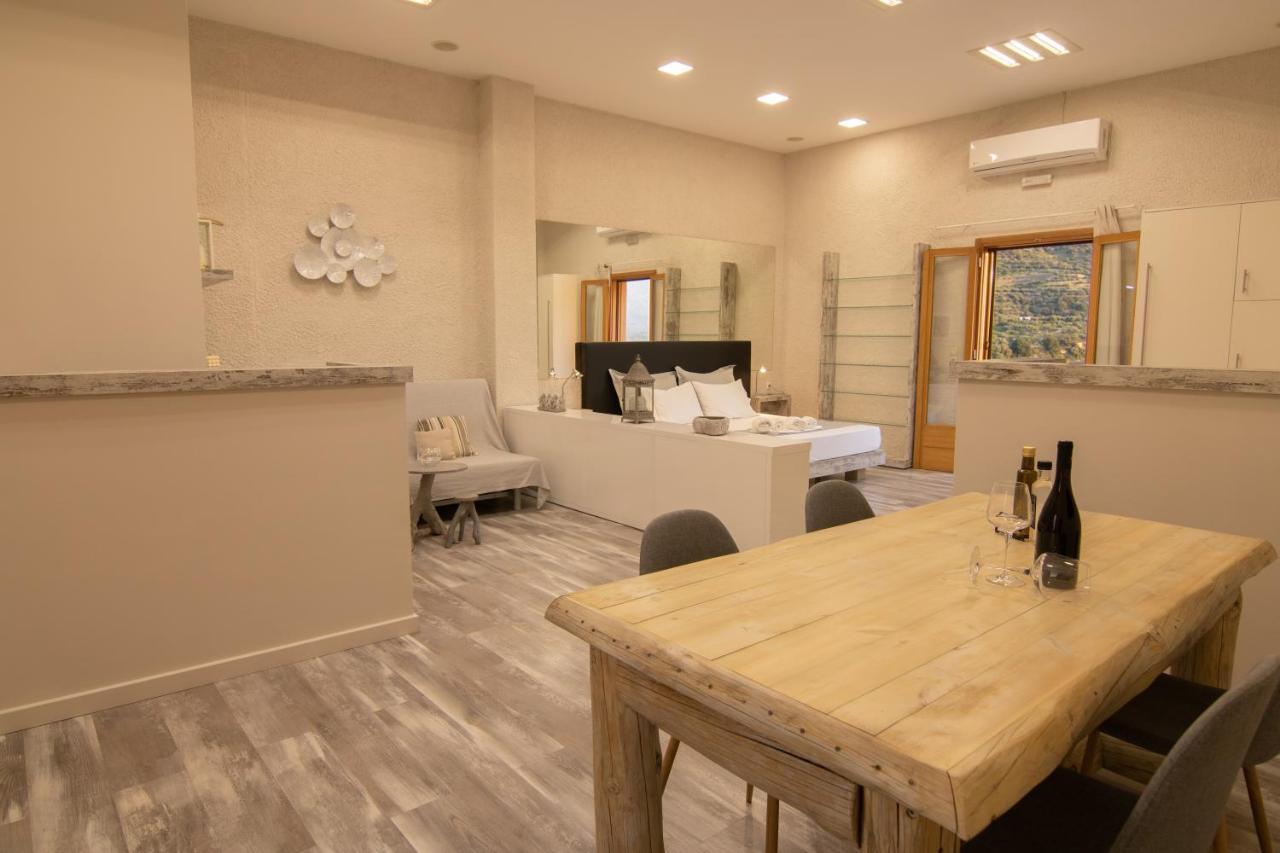 The Mountain House - Authentic Cretan Hideaway - Breathtaking And Nature Views Tourlotí Eksteriør bilde