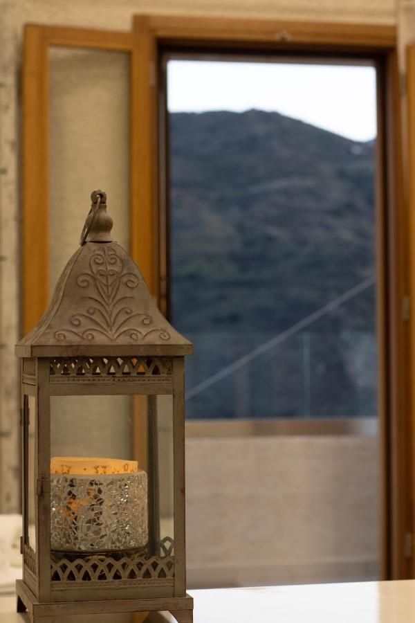 The Mountain House - Authentic Cretan Hideaway - Breathtaking And Nature Views Tourlotí Eksteriør bilde
